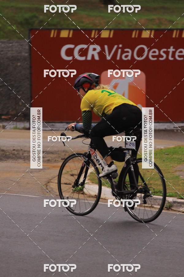 Buy your photos of the eventVSERIES Duathlon & Running on Fotop