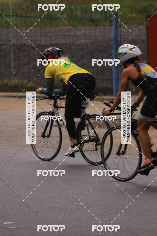 Buy your photos of the eventVSERIES Duathlon & Running on Fotop