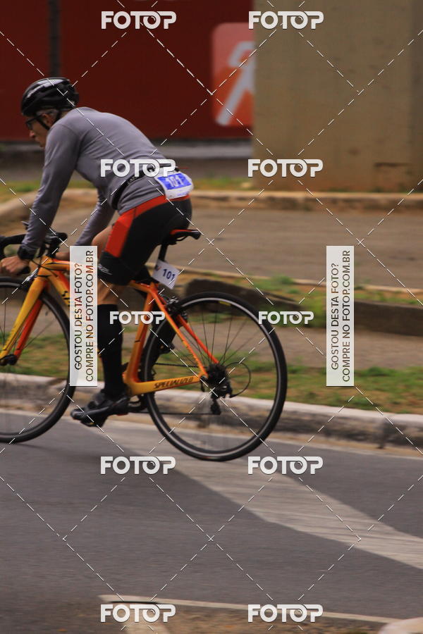 Buy your photos of the eventVSERIES Duathlon & Running on Fotop