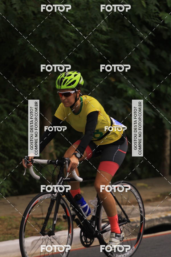 Buy your photos of the eventVSERIES Duathlon & Running on Fotop