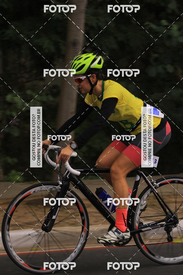 Buy your photos of the eventVSERIES Duathlon & Running on Fotop