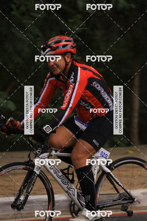 Buy your photos of the eventVSERIES Duathlon & Running on Fotop