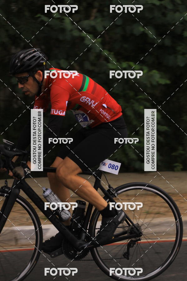 Buy your photos of the eventVSERIES Duathlon & Running on Fotop