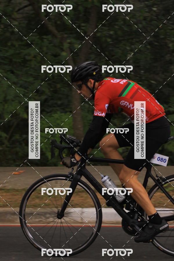 Buy your photos of the eventVSERIES Duathlon & Running on Fotop