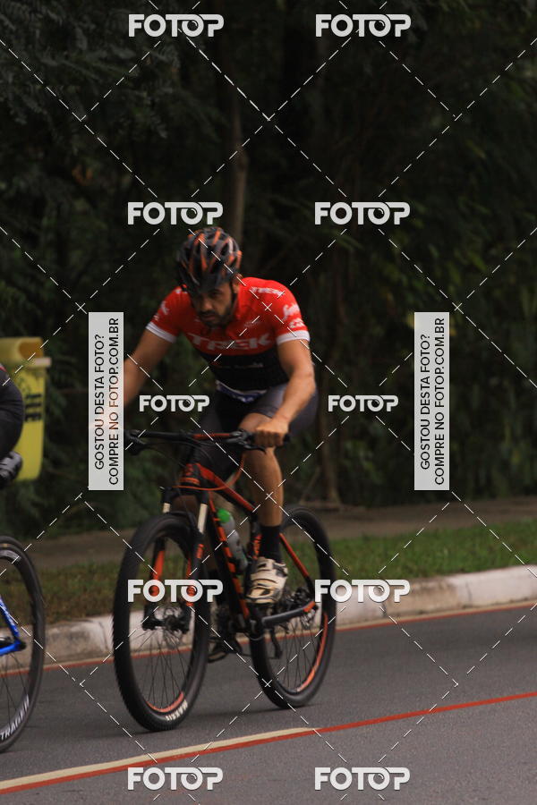 Buy your photos of the eventVSERIES Duathlon & Running on Fotop