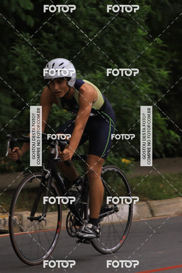 Buy your photos of the eventVSERIES Duathlon & Running on Fotop