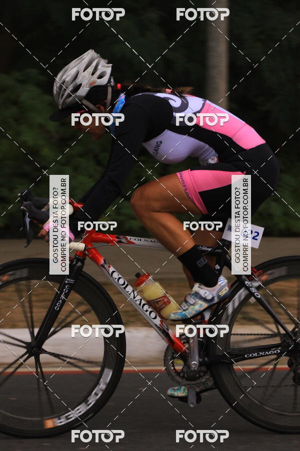 Buy your photos of the eventVSERIES Duathlon & Running on Fotop