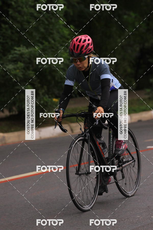 Buy your photos of the eventVSERIES Duathlon & Running on Fotop