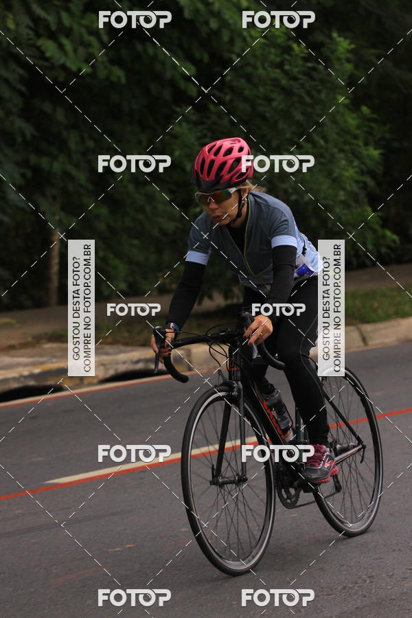 Buy your photos of the eventVSERIES Duathlon & Running on Fotop