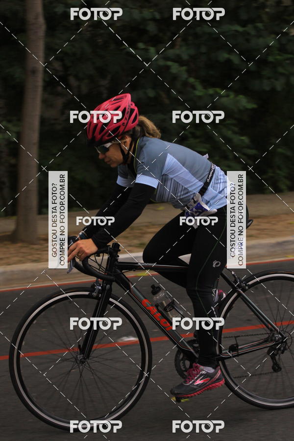 Buy your photos of the eventVSERIES Duathlon & Running on Fotop