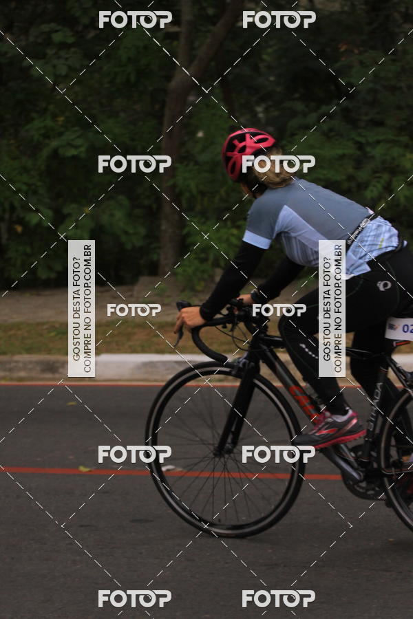 Buy your photos of the eventVSERIES Duathlon & Running on Fotop