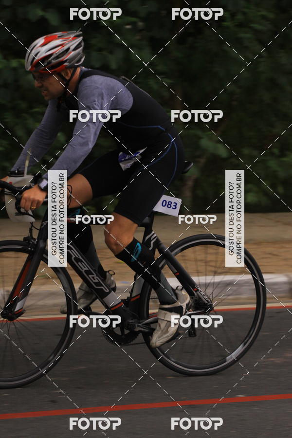 Buy your photos of the eventVSERIES Duathlon & Running on Fotop