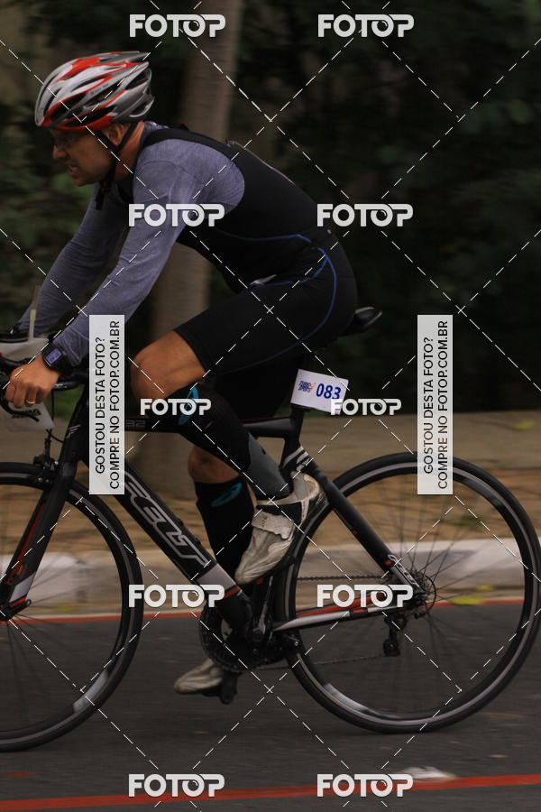 Buy your photos of the eventVSERIES Duathlon & Running on Fotop