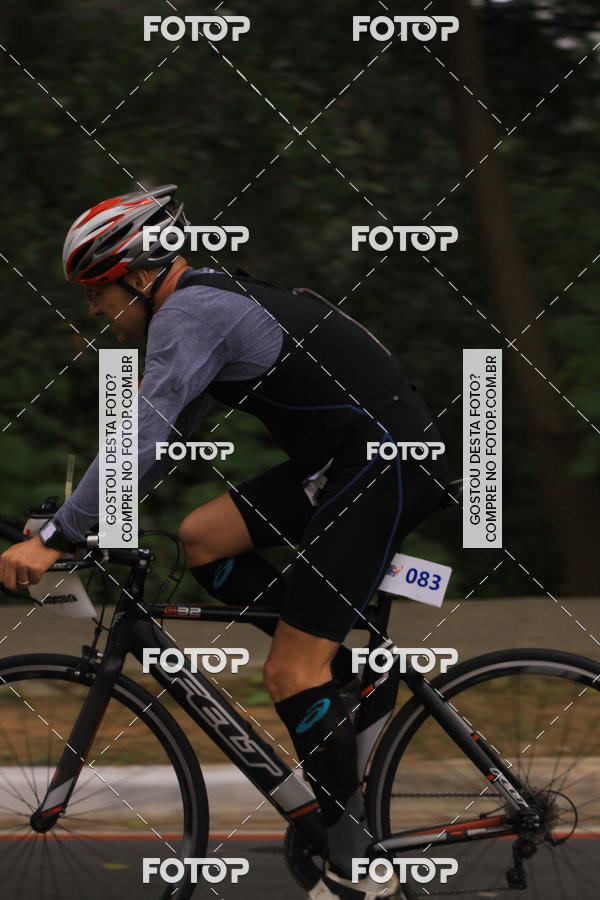 Buy your photos of the eventVSERIES Duathlon & Running on Fotop