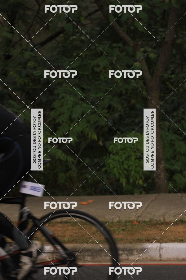 Buy your photos of the eventVSERIES Duathlon & Running on Fotop