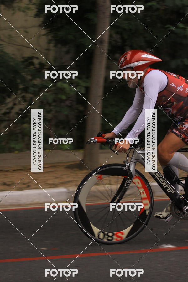 Buy your photos of the eventVSERIES Duathlon & Running on Fotop