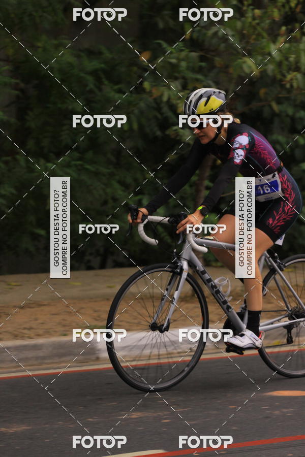 Buy your photos of the eventVSERIES Duathlon & Running on Fotop