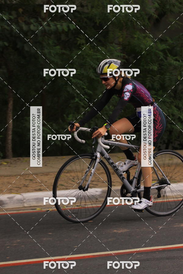 Buy your photos of the eventVSERIES Duathlon & Running on Fotop