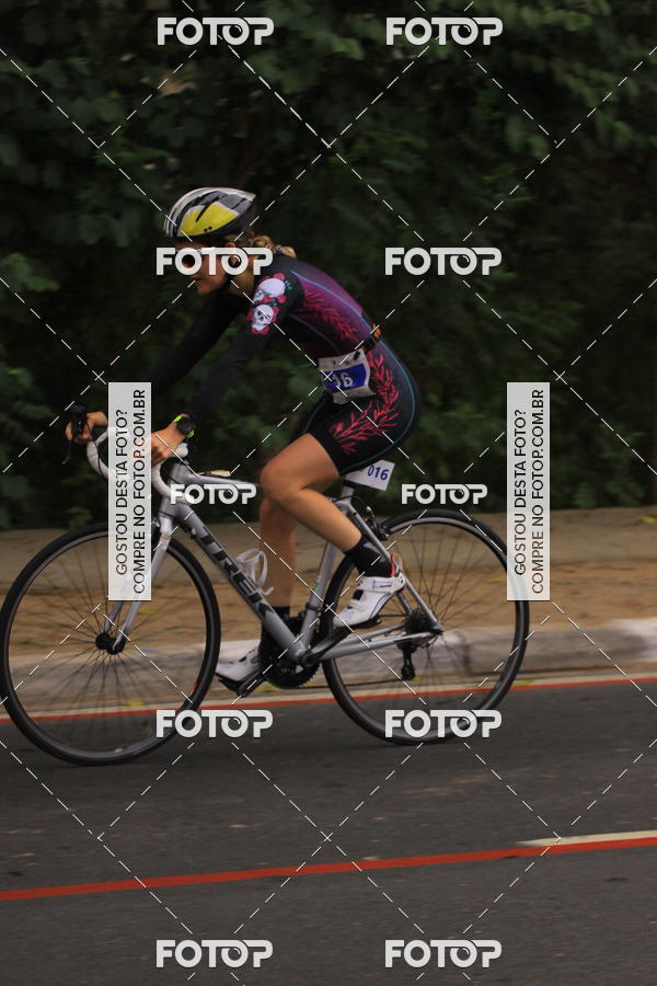 Buy your photos of the eventVSERIES Duathlon & Running on Fotop