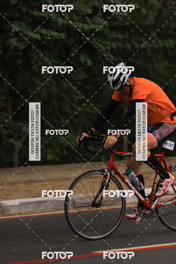 Buy your photos of the eventVSERIES Duathlon & Running on Fotop