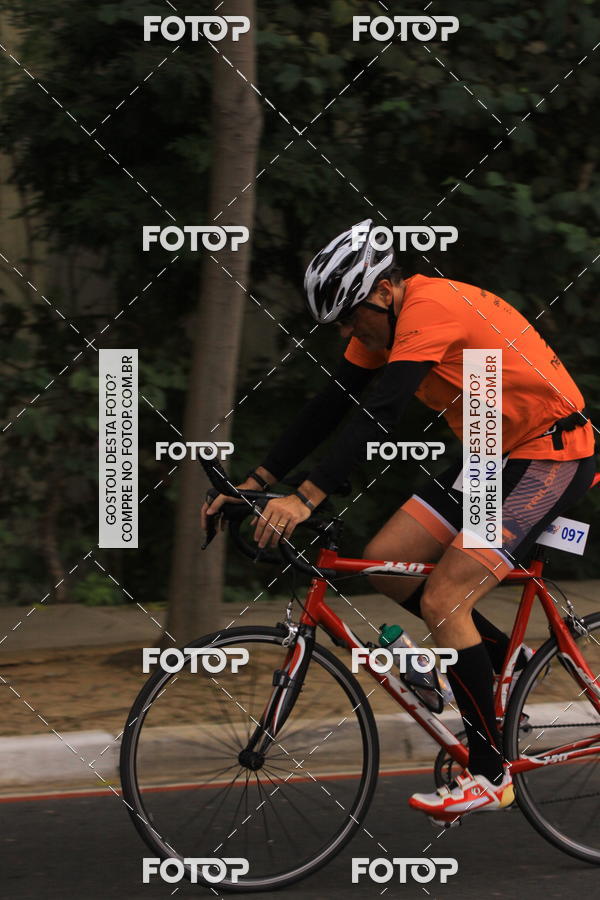 Buy your photos of the eventVSERIES Duathlon & Running on Fotop