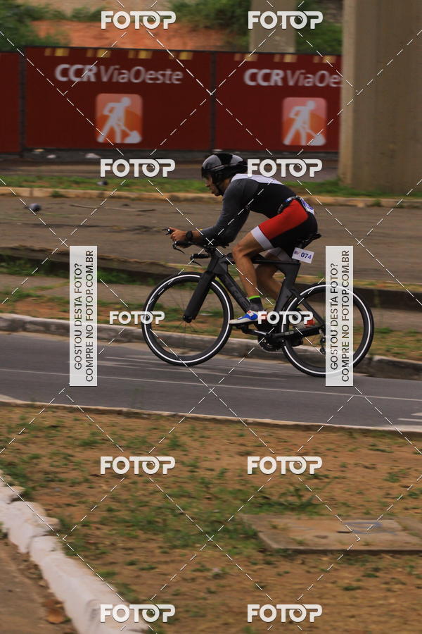 Buy your photos of the eventVSERIES Duathlon & Running on Fotop