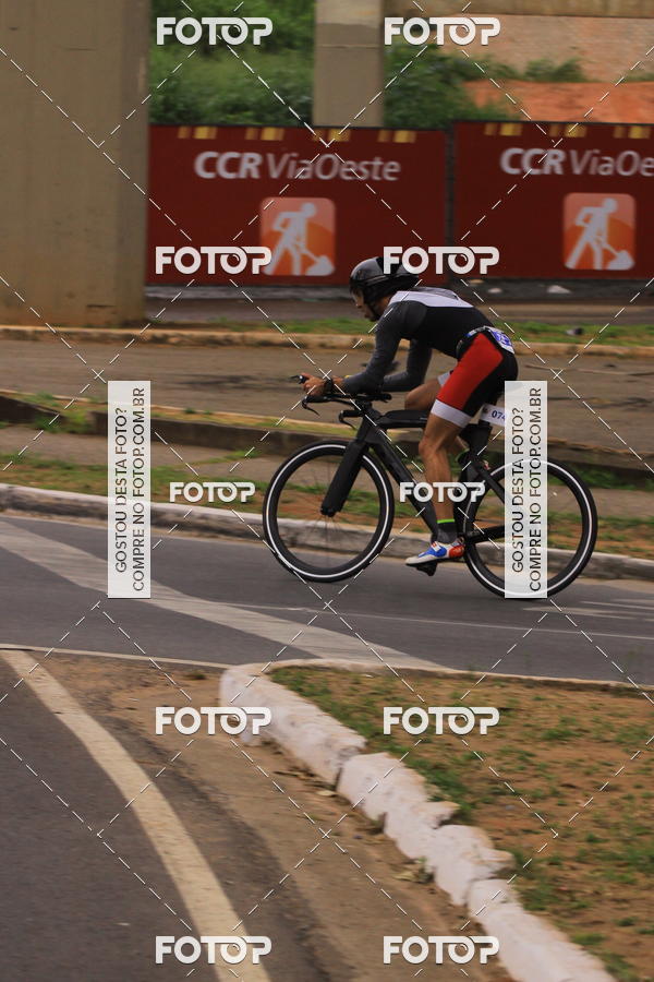 Buy your photos of the eventVSERIES Duathlon & Running on Fotop