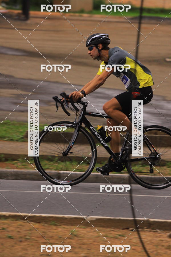 Buy your photos of the eventVSERIES Duathlon & Running on Fotop