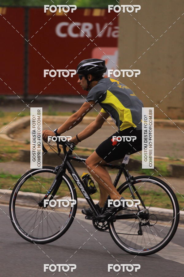 Buy your photos of the eventVSERIES Duathlon & Running on Fotop