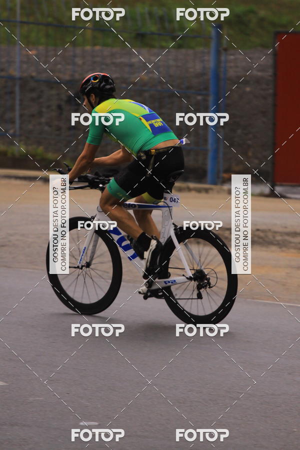 Buy your photos of the eventVSERIES Duathlon & Running on Fotop