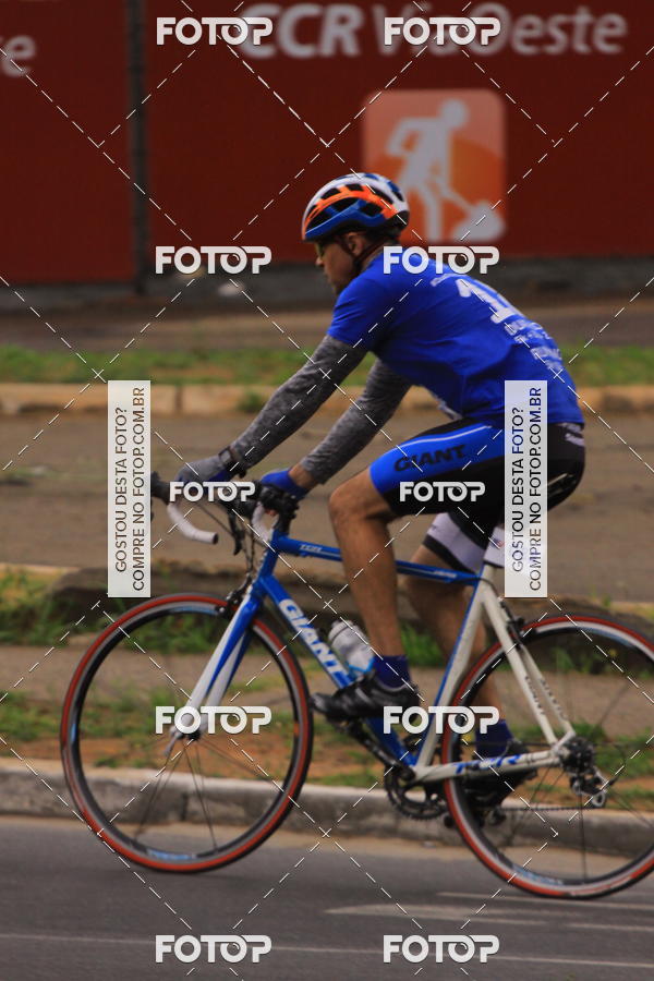 Buy your photos of the eventVSERIES Duathlon & Running on Fotop