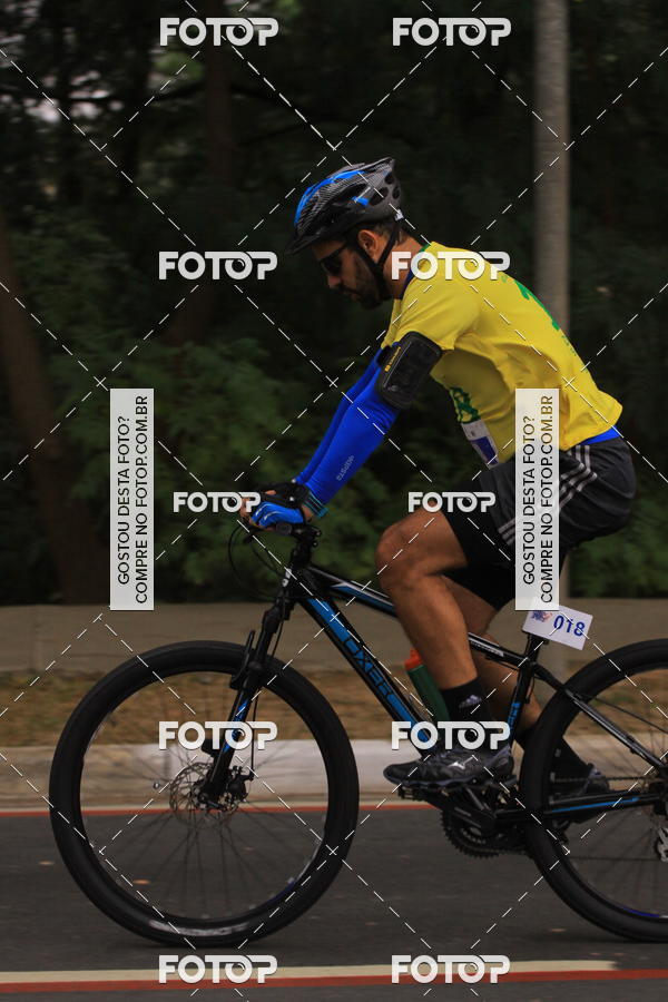 Buy your photos of the eventVSERIES Duathlon & Running on Fotop