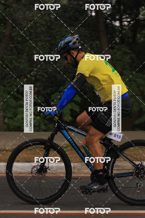 Buy your photos of the eventVSERIES Duathlon & Running on Fotop