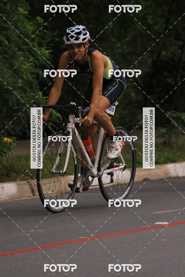Buy your photos of the eventVSERIES Duathlon & Running on Fotop