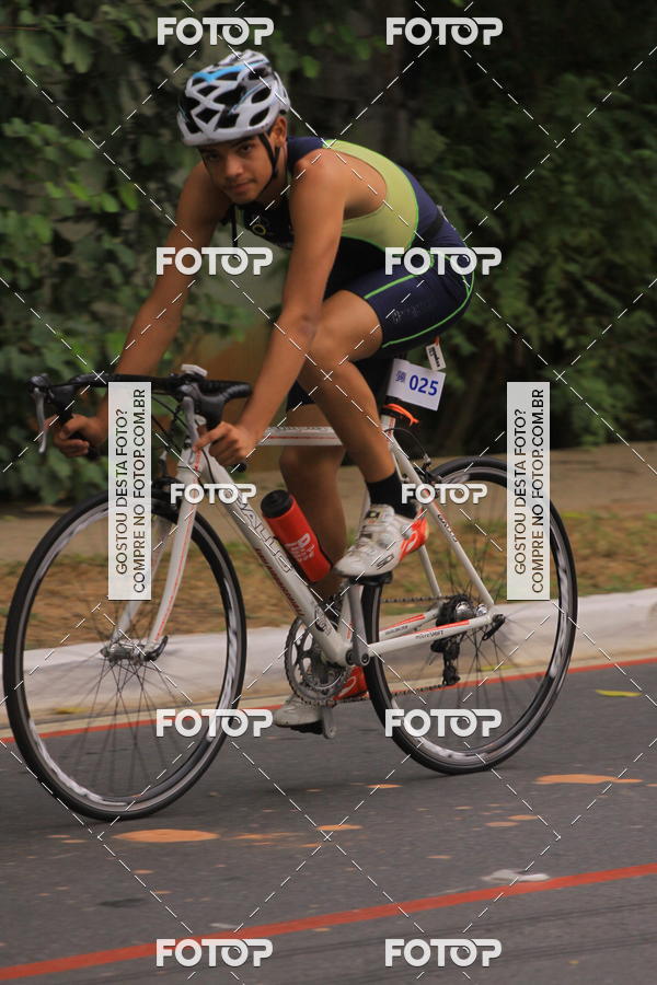 Buy your photos of the eventVSERIES Duathlon & Running on Fotop
