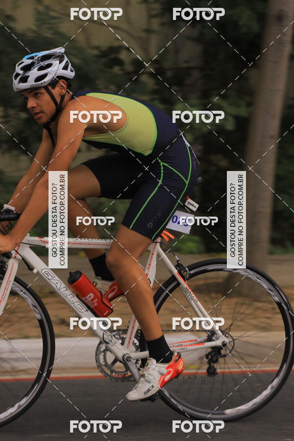 Buy your photos of the eventVSERIES Duathlon & Running on Fotop