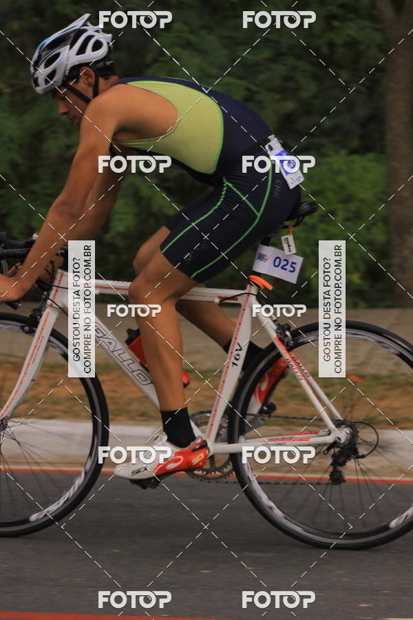 Buy your photos of the eventVSERIES Duathlon & Running on Fotop