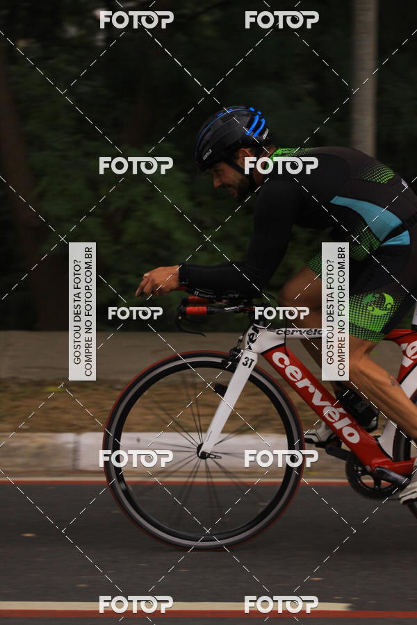 Buy your photos of the eventVSERIES Duathlon & Running on Fotop