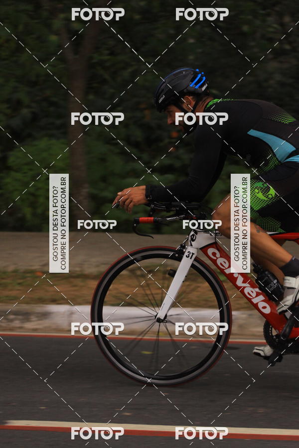 Buy your photos of the eventVSERIES Duathlon & Running on Fotop
