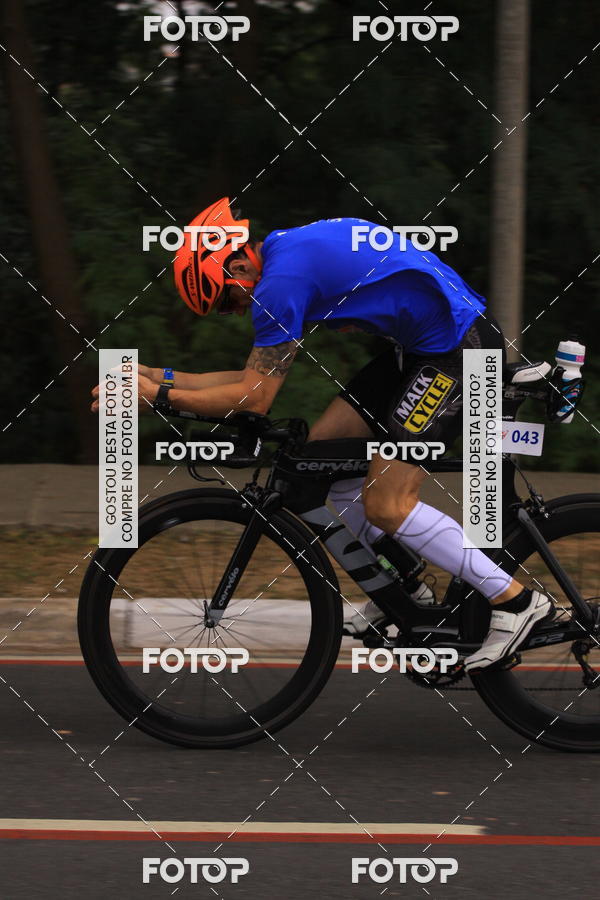 Buy your photos of the eventVSERIES Duathlon & Running on Fotop