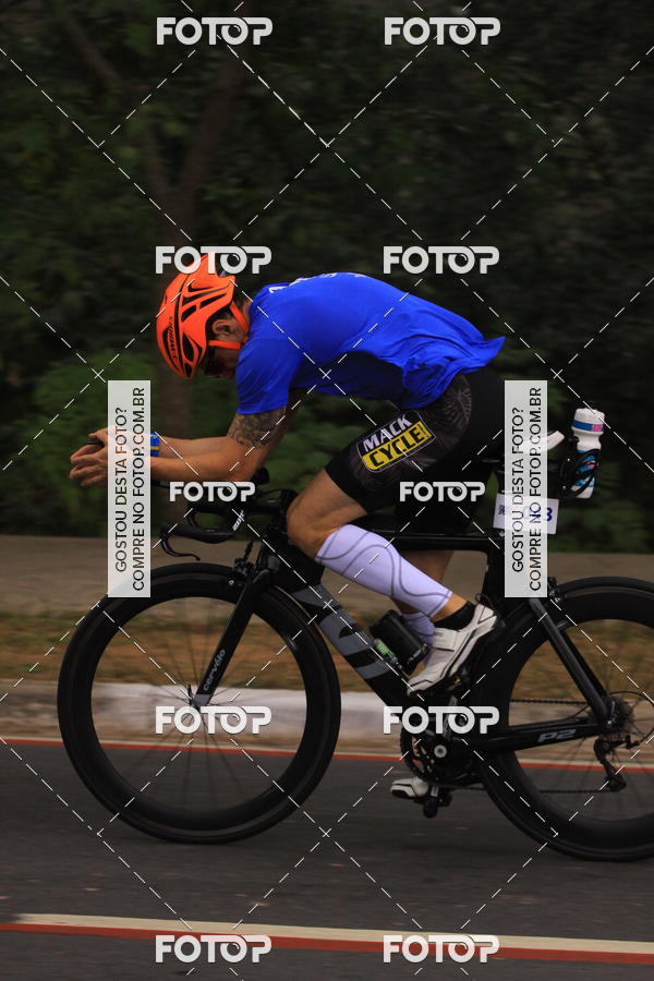 Buy your photos of the eventVSERIES Duathlon & Running on Fotop