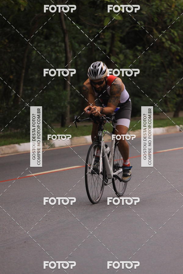 Buy your photos of the eventVSERIES Duathlon & Running on Fotop