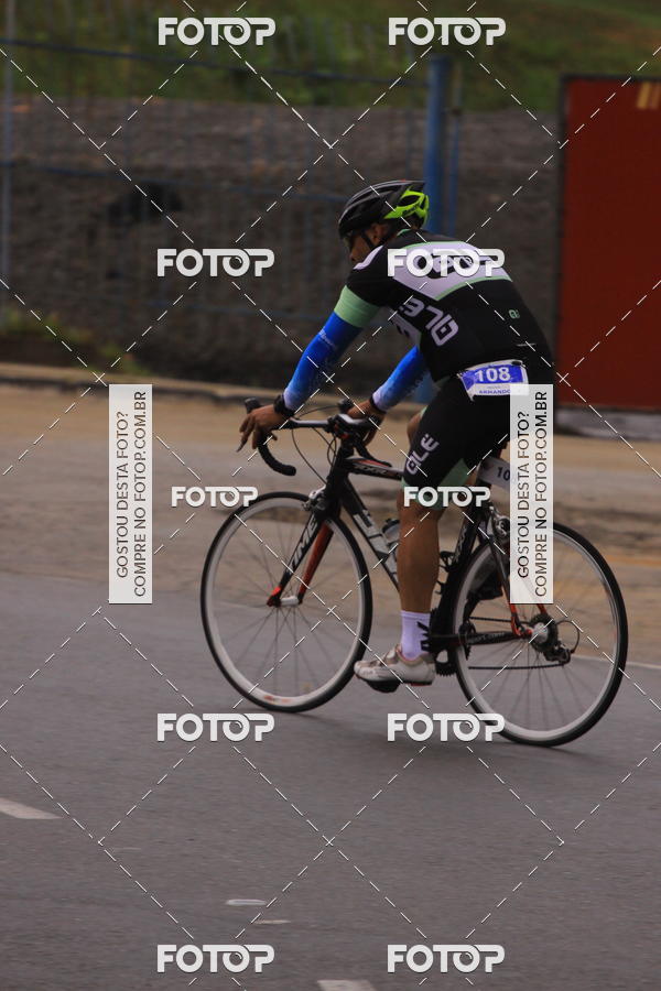 Buy your photos of the eventVSERIES Duathlon & Running on Fotop
