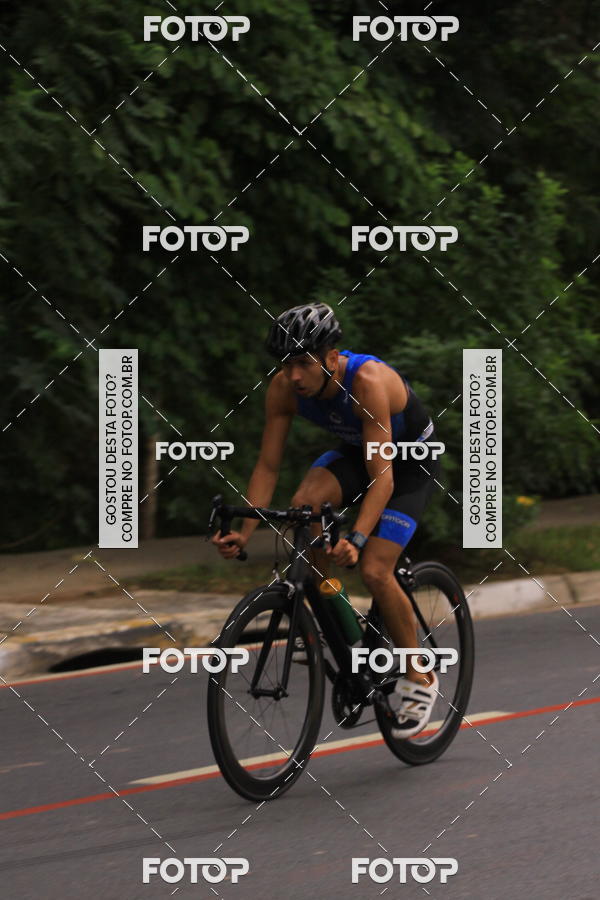 Buy your photos of the eventVSERIES Duathlon & Running on Fotop