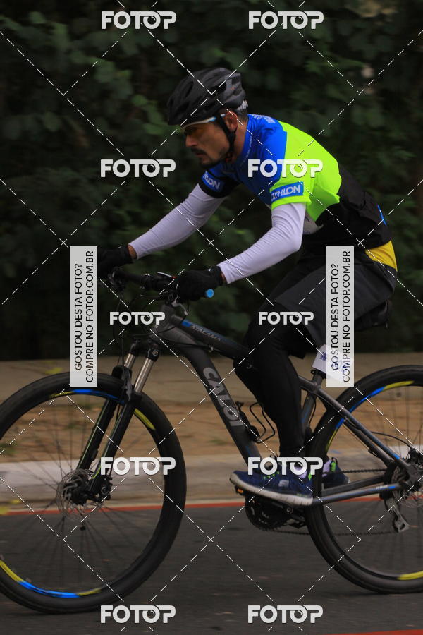 Buy your photos of the eventVSERIES Duathlon & Running on Fotop