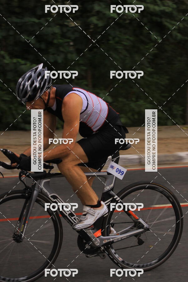 Buy your photos of the eventVSERIES Duathlon & Running on Fotop