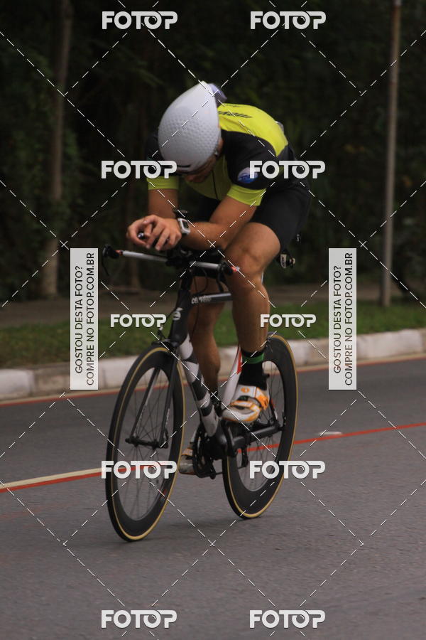 Buy your photos of the eventVSERIES Duathlon & Running on Fotop