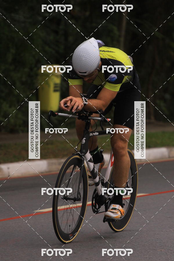 Buy your photos of the eventVSERIES Duathlon & Running on Fotop