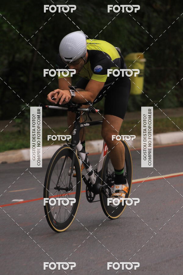 Buy your photos of the eventVSERIES Duathlon & Running on Fotop
