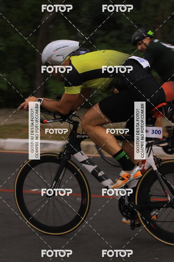 Buy your photos of the eventVSERIES Duathlon & Running on Fotop
